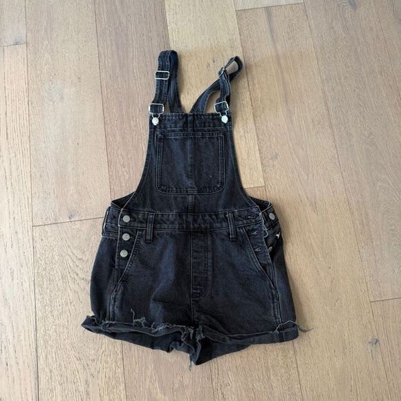 $110 Madewell Black denim short overalls size XS m11 - Picture 2 of 5